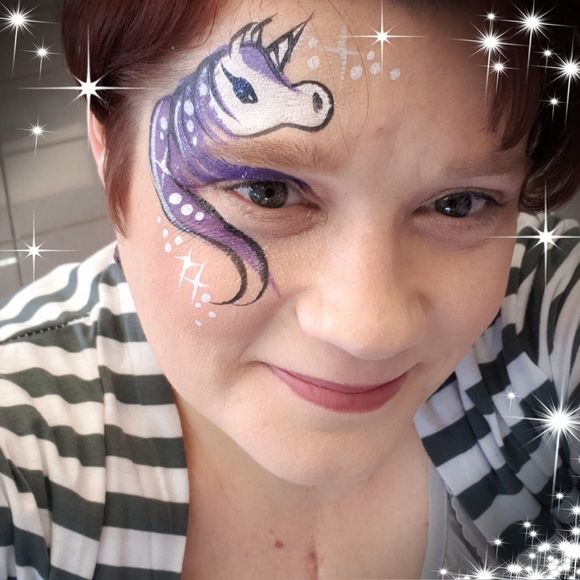 Meet your Posher, Jessica - Picture 1 of 1